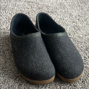 Haflinger Dark Gray Wool Clogs